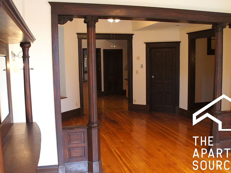 1st image of 1813 N Milwaukee Ave APT 2F