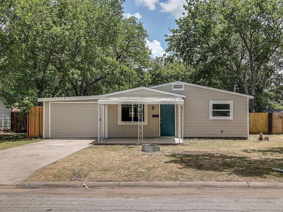 1st image of 2804 Dogwood Park Dr