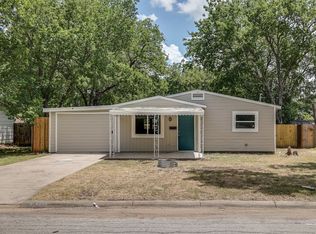 2804 Dogwood Park Dr, Richland Hills, TX 76118