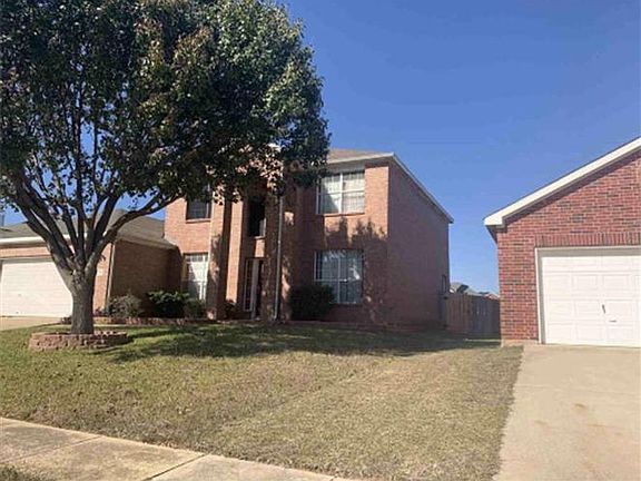 3rd image of 2720 Excalibur Dr