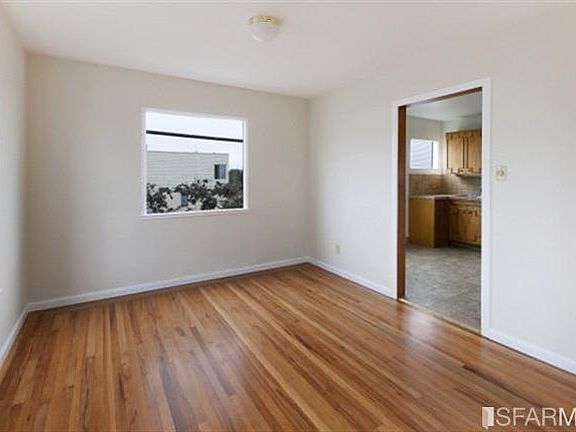 4th image of 1995 44th Ave