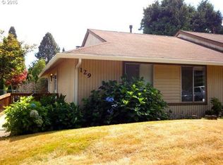 129 SE Hogan Rd, Gresham, OR 97080