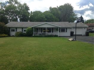 920 Patricia Ave, Hermitage, PA 16148