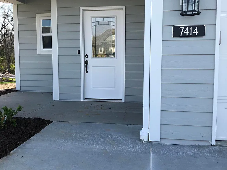 7414 Pemberton Dr — Photo 19