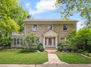 238 Lawndale Ave, Aurora, IL 60506