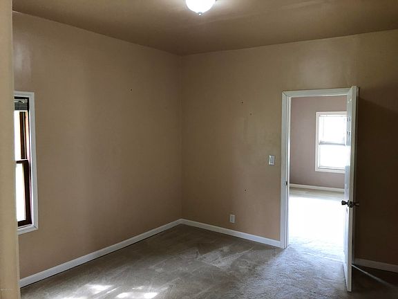 4th image of 11030 Northland Dr