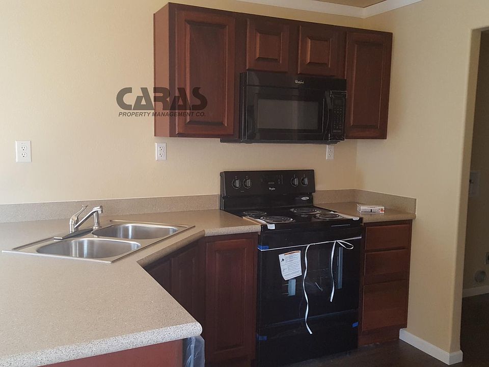 1st image of 35985 N Burnt Pine Dr