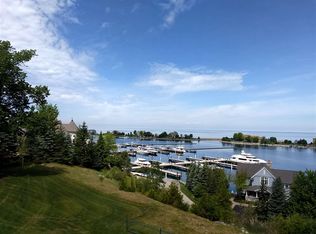 4152 Harborview Rdg, Petoskey, MI 49770