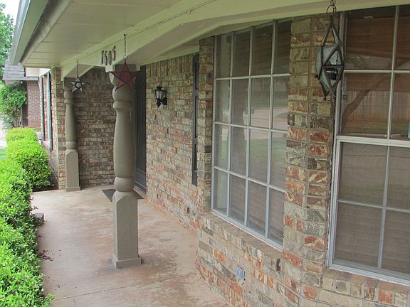 2nd image of 7605 Clayton Dr