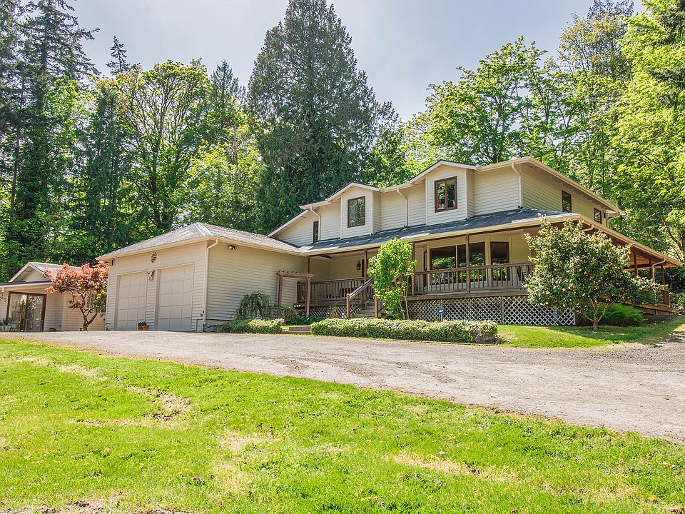 Two Hpmes on Shy 2 Acres!!