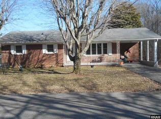115 Rosewood Dr, Greenfield, TN 38230