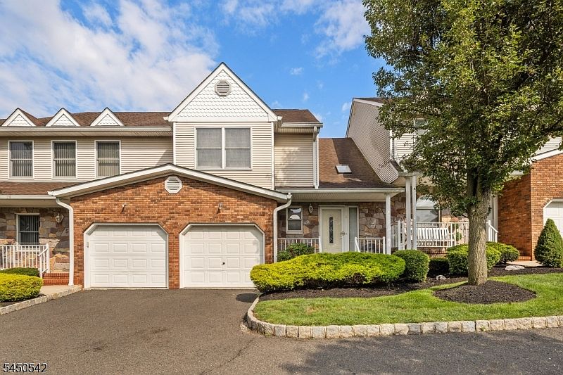 1st image of 675 Raritan Rd #6