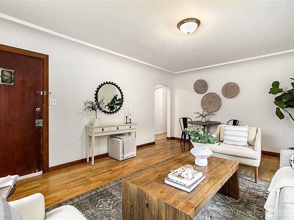 5th image of 4033 - 4035 E B Street
