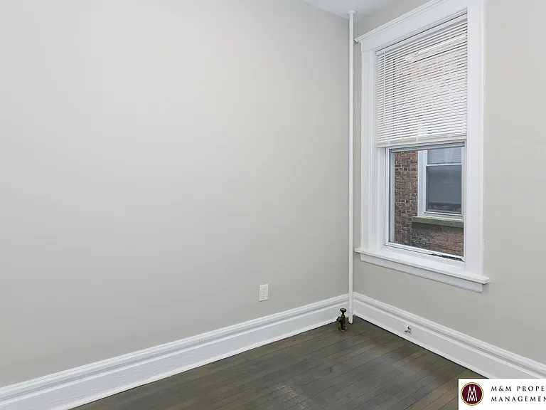 1206 W Lexington St — Photo 31