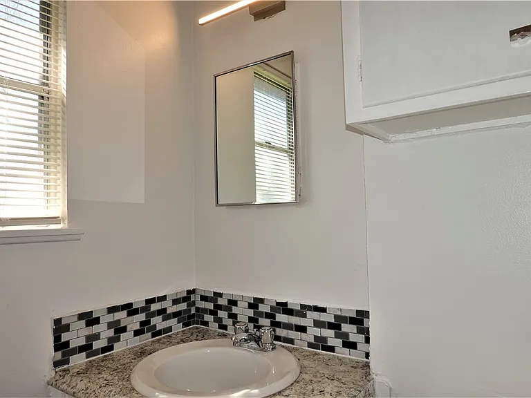1028 Starlite Dr — Photo 19