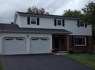 4135 Beaufort Hunt Dr, Harrisburg, PA 17110