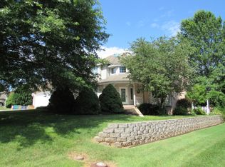 620 S Parkhill Dr, Republic, MO 65738