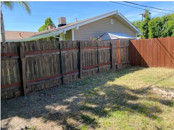 4th image of 2295 Craig Ave