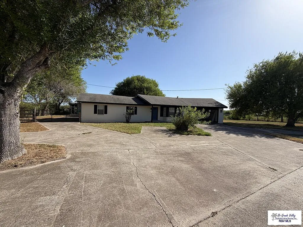 4 bed, 2.0 bath, 1707 sqft, $1,950 — Photo 3