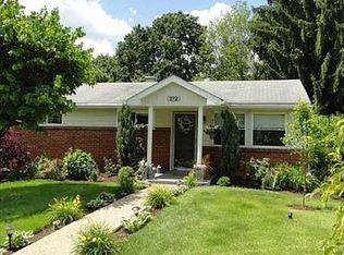 272 Burch Dr, Coraopolis, PA 15108