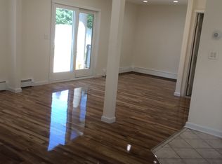 6 Tulip Pl, Merrick, NY 11566