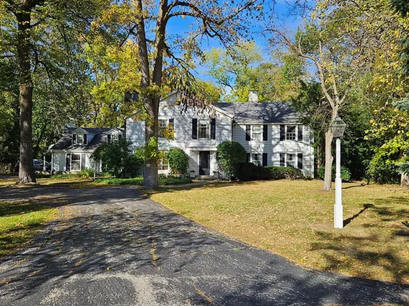 8224 North Gray Log LANE, Fox Point, WI 53217