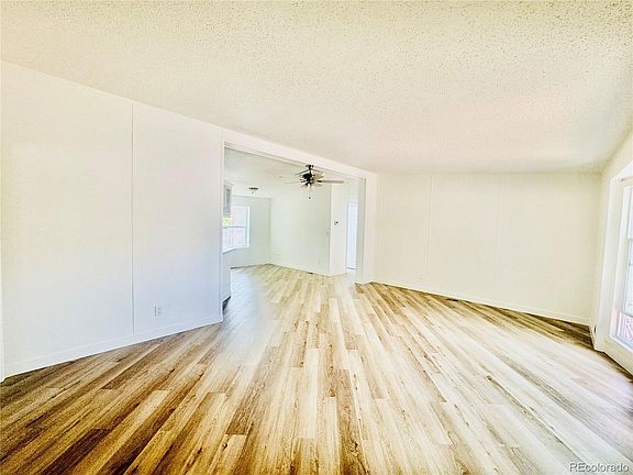 3rd image of 712 Oriole Drive
