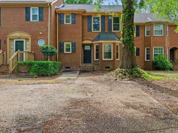 4328 Silverleaf Dr, Virginia Beach, VA 23462