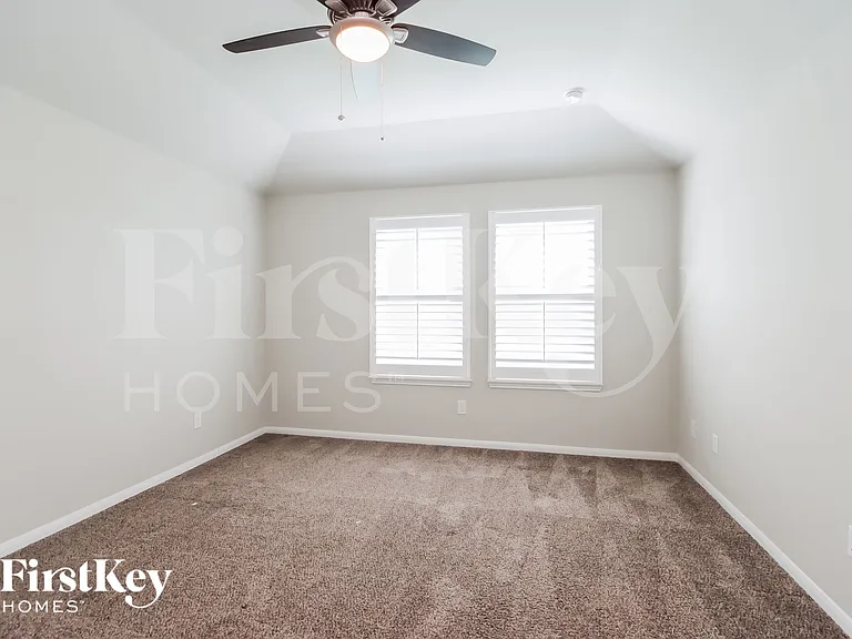4606 Wildflower Way — Photo 8