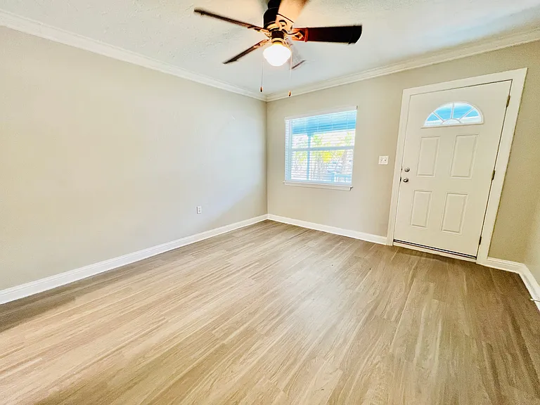 10814 Navajo Dr — Photo 18