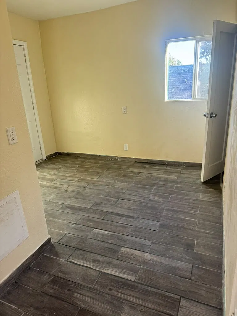2 bed, 10 sqft, $2,100 — Photo 2
