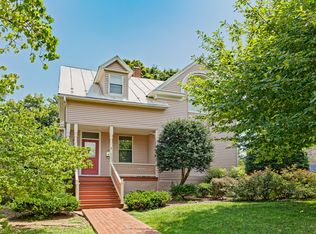310 S Main St, Lexington, VA 24450