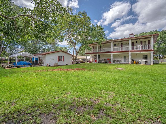 3rd image of 13930 SW 36th Court