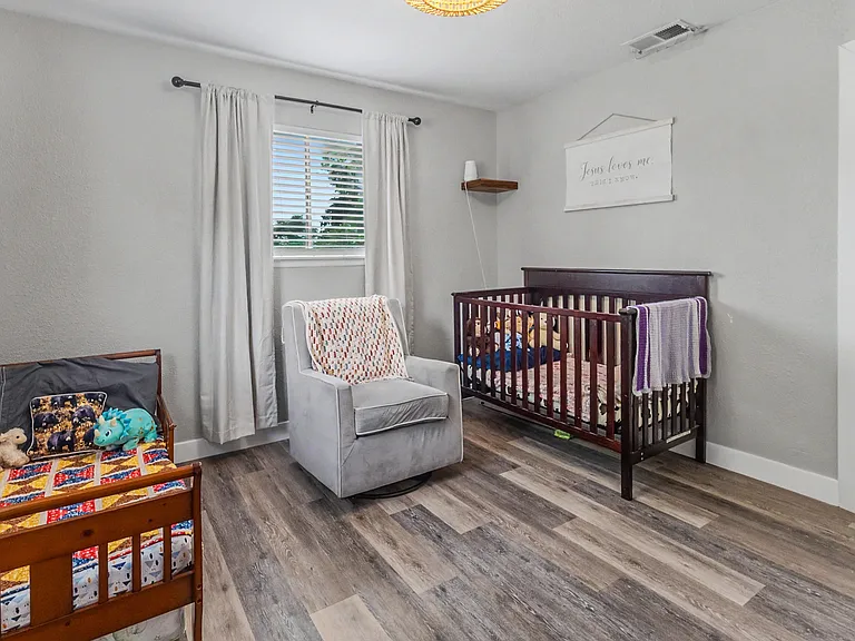 2202 W Mistletoe Ave #2200 — Photo 6