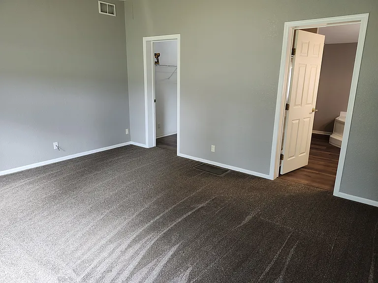 SW Buck Ct — Photo 18