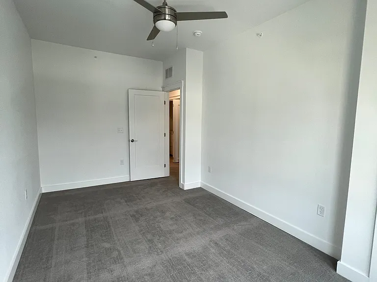 409 N Twin Lakes Blvd — Photo 14