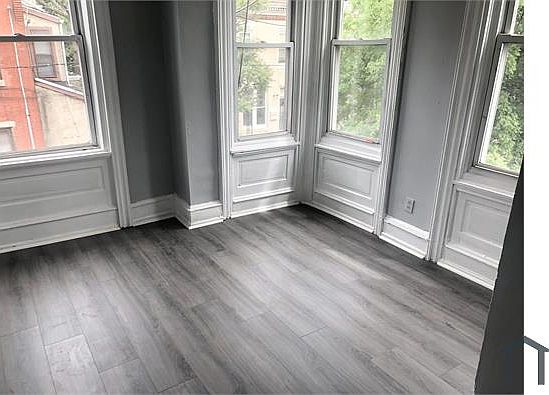 2nd image of 5528 Hunter St Floor 2