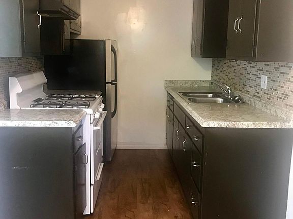 4th image of 39 S Venice Blvd APT 2