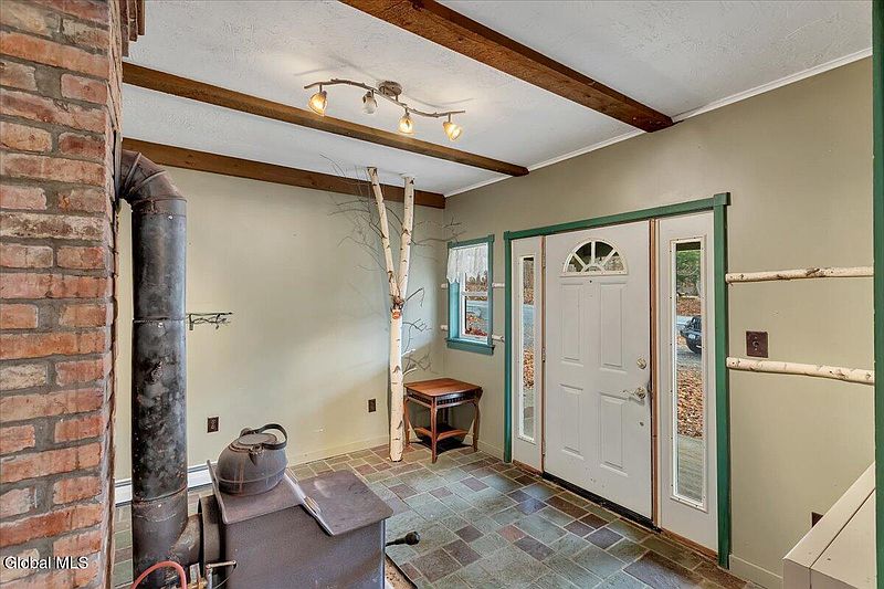2nd image of 2212 Call Street