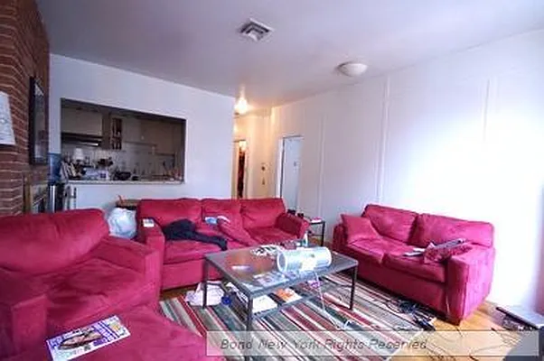 Rented by Bond New York | media 29