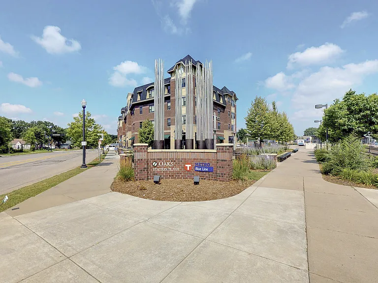 Oaks Station Place — Photo 47