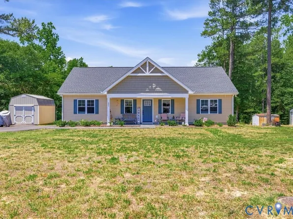 621 Horseshoe Rd, Jarratt, VA 23867