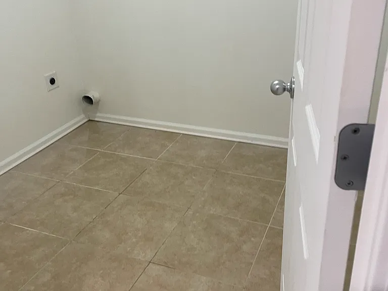 959 Park Knoll Ct — Photo 19