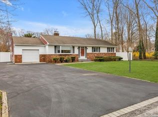 191 Harrison Ave, Miller Place, NY 11764