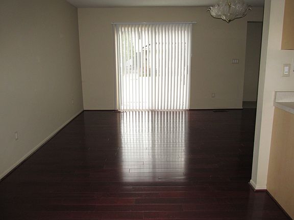 4th image of 41807 Langley Dr