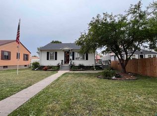 703 10th St S, Virginia, MN 55792