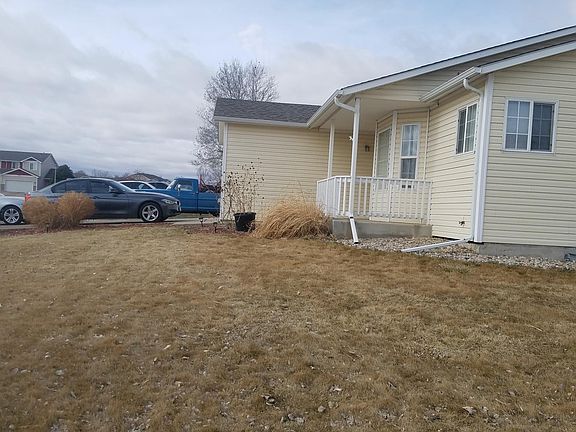 2nd image of 2913 Rock Point Dr