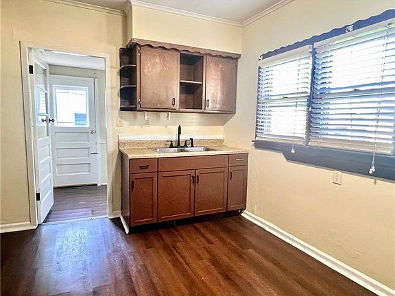 4th image of 3022 S 19th St