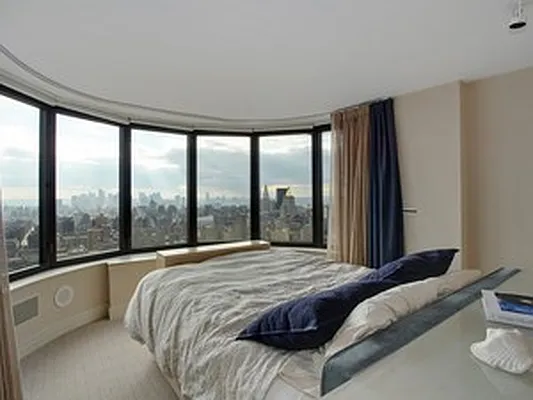 Rented by Corcoran | media 21