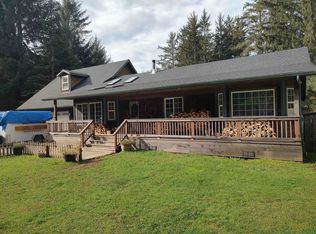 351 Winter Ln, Crescent City, CA 95531